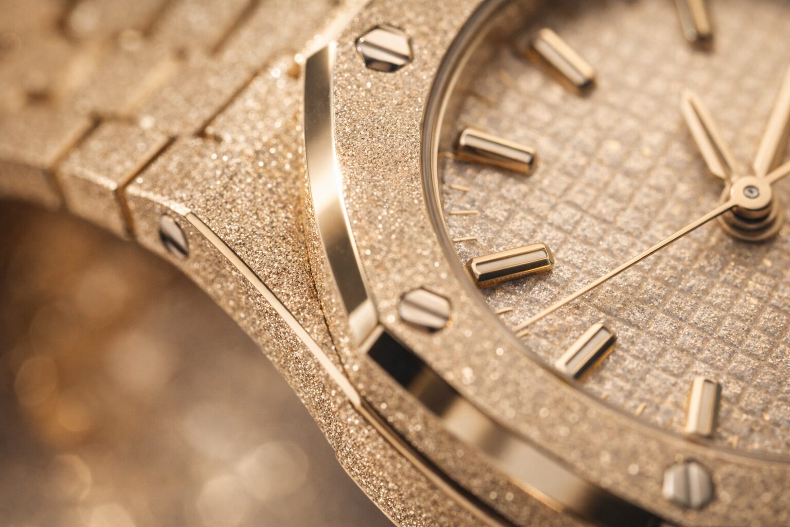 フロステッドゴールド加工